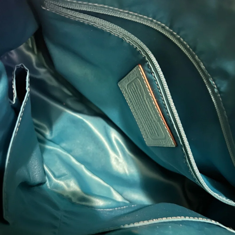 Coach Teal Leather Shoulder Bag - Picture 4 of 8